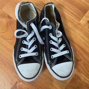 Chuck Taylor converse all star low tops